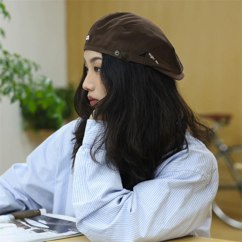Nuovo Berretto alla Moda per D - Vintage Fashion Newspaper recensione e prezzo