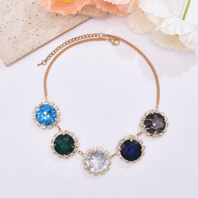Collana da donna vintage con i - Vintage Fashion Vogue recensione e prezzo