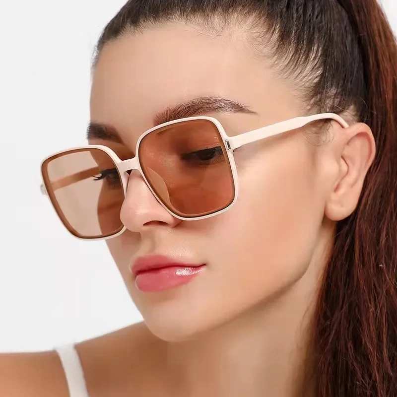 Occhiali da Sole Vintage Overs - Vintage Fashion Images recensione e prezzo